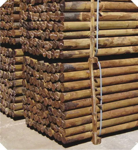 Pali in castagno scortecciato impregnato senza punta HOLZ BRENZ srl